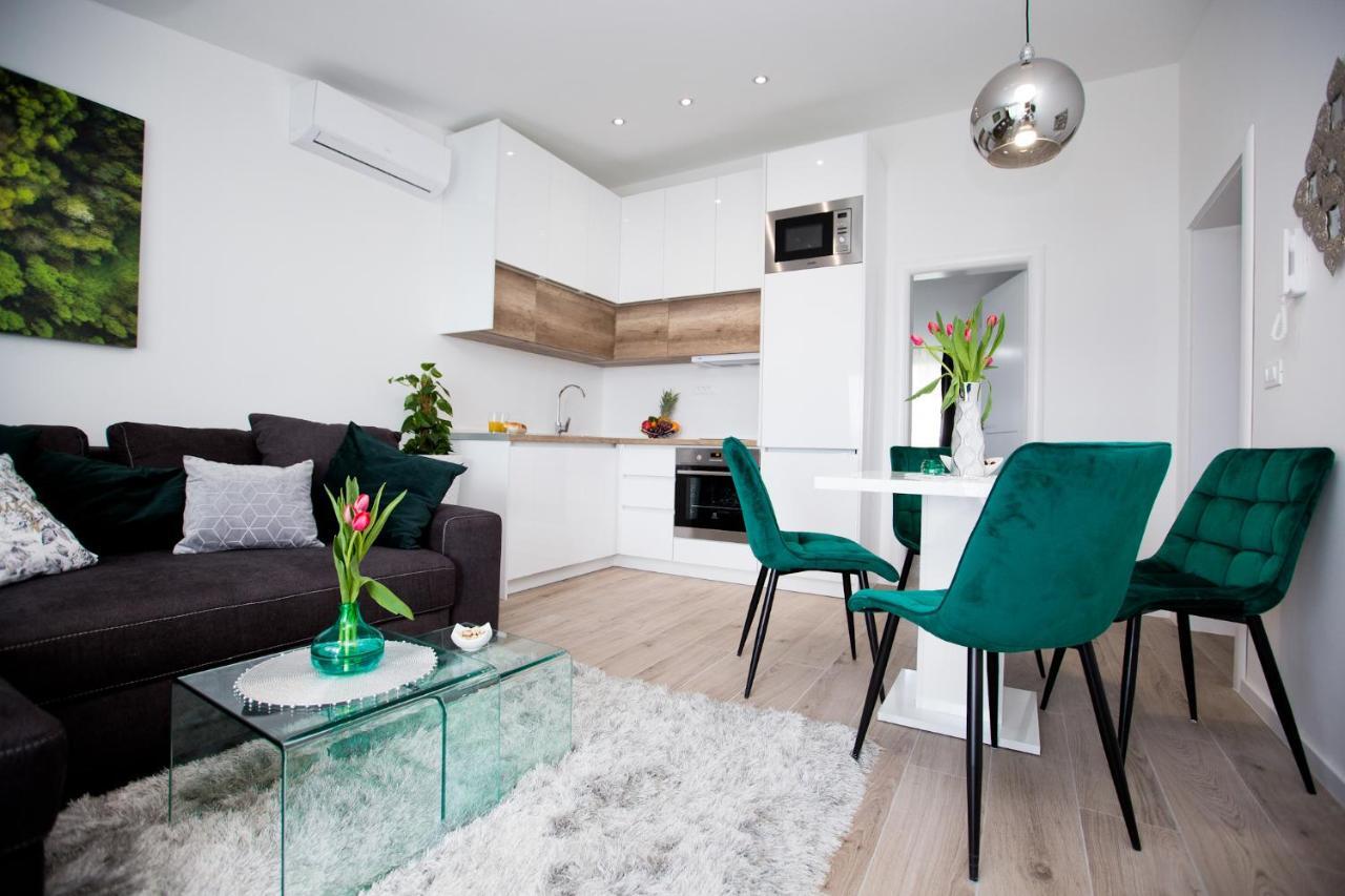 Luxury Apartments Mia Podstrana Exterior foto